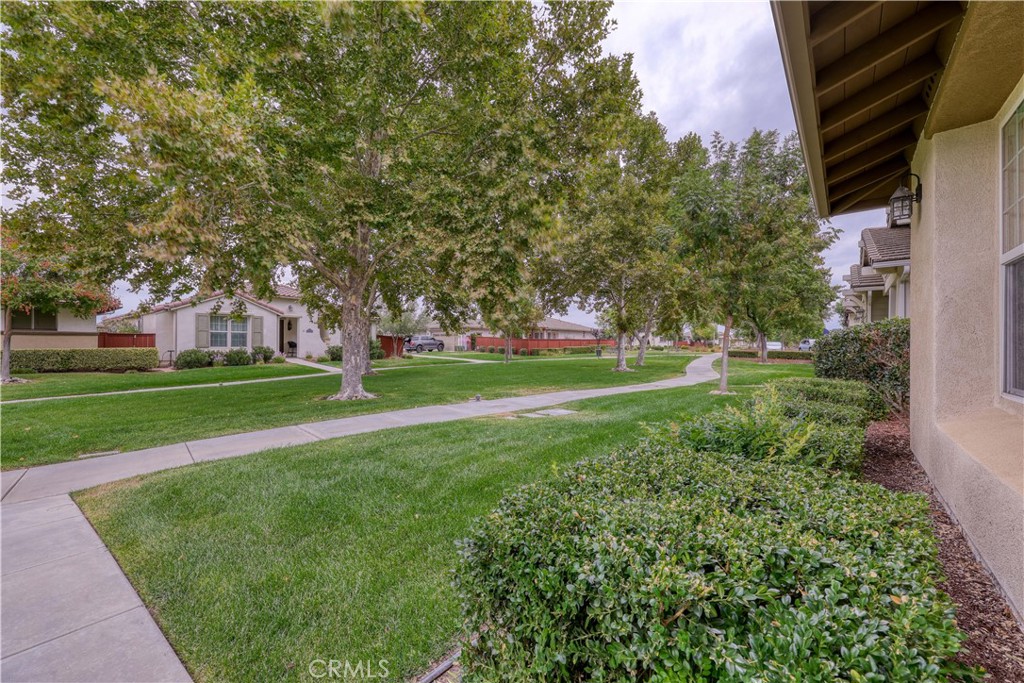 2561 Pasadena Lane