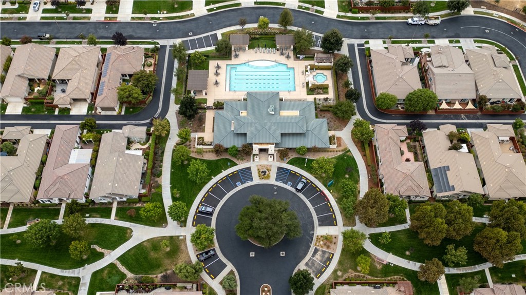 2561 Pasadena Lane