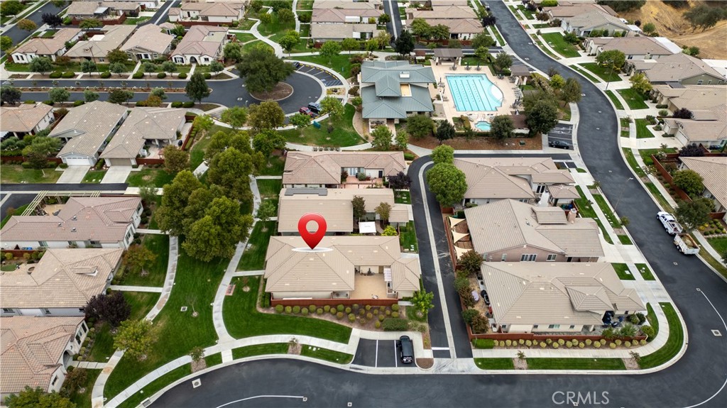 2561 Pasadena Lane