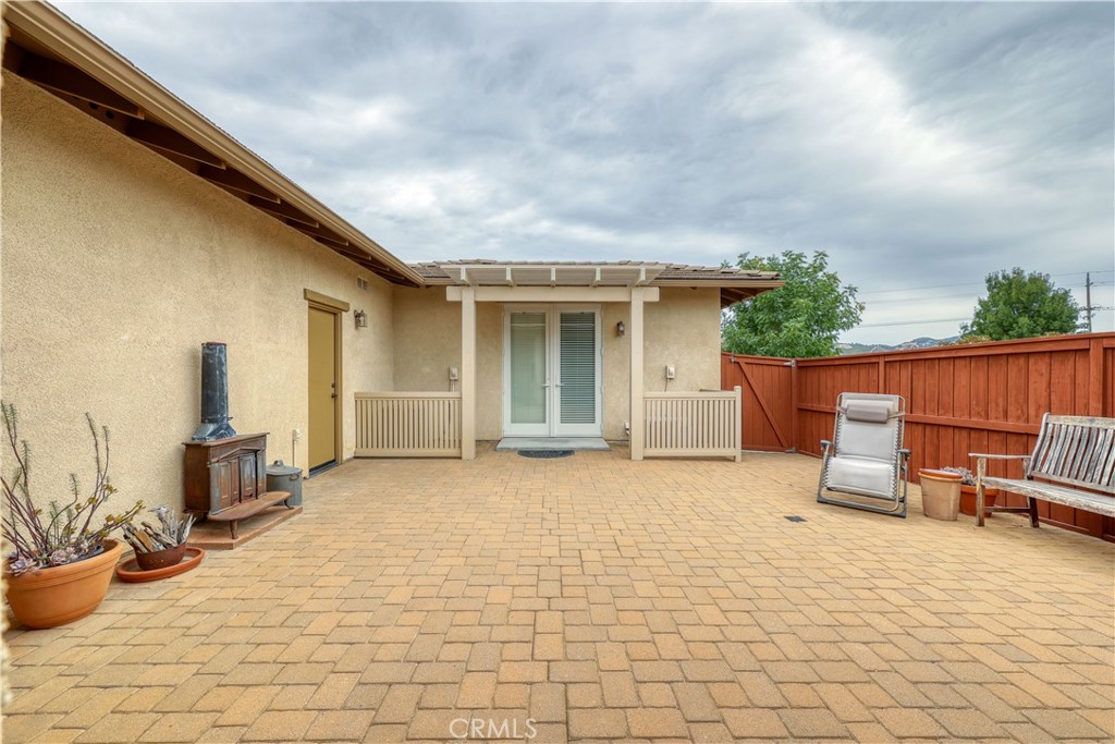 2561 Pasadena Lane