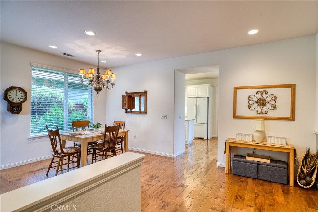 2561 Pasadena Lane