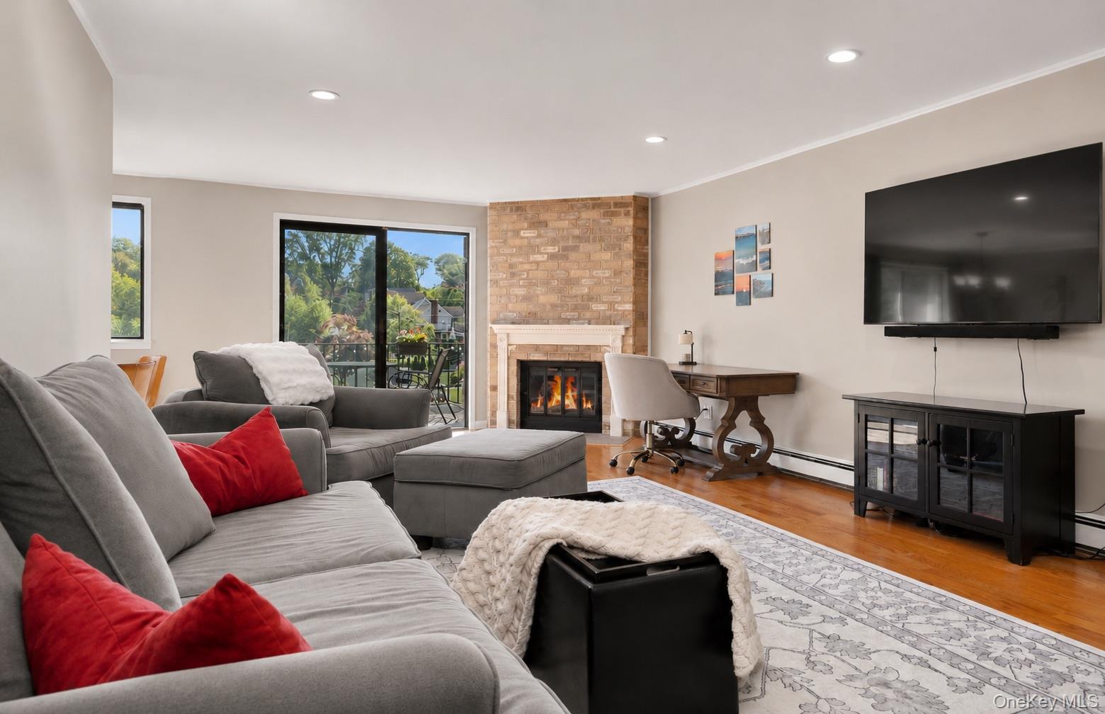 89 N Broadway Unit: 214
