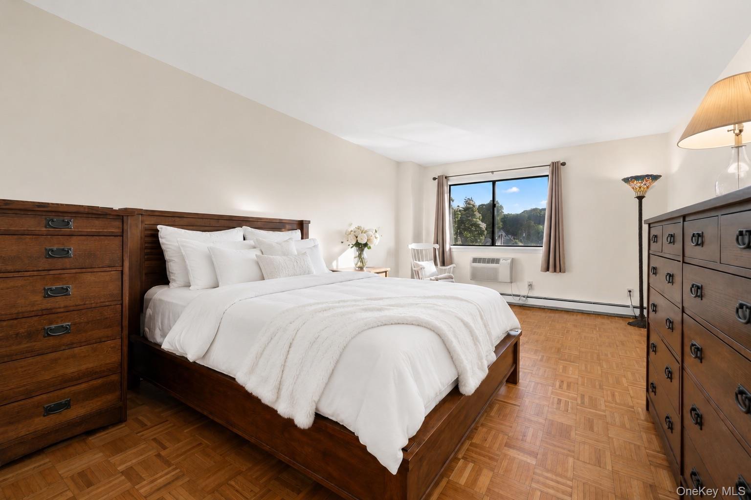 89 N Broadway Unit: 214