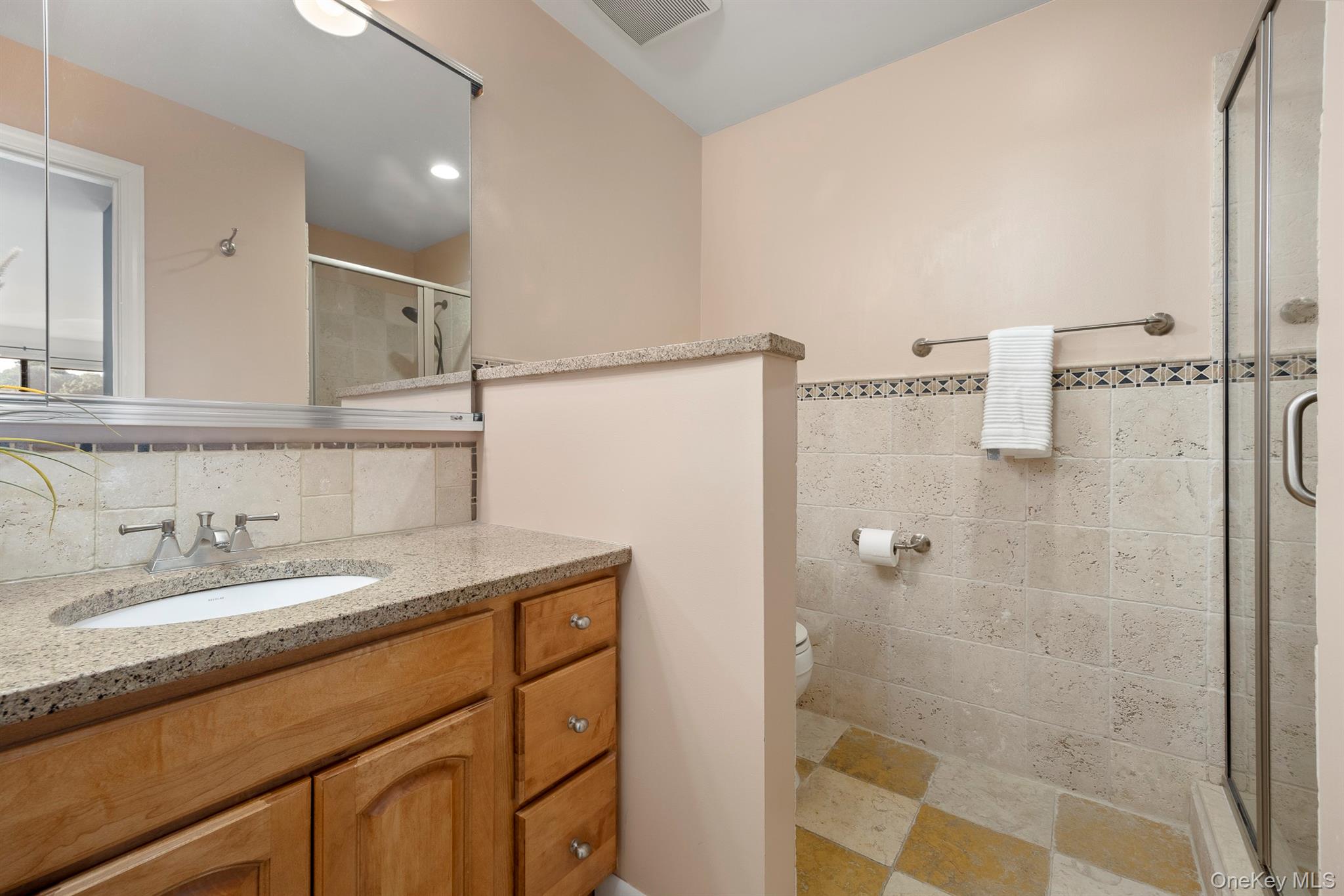 89 N Broadway Unit: 214
