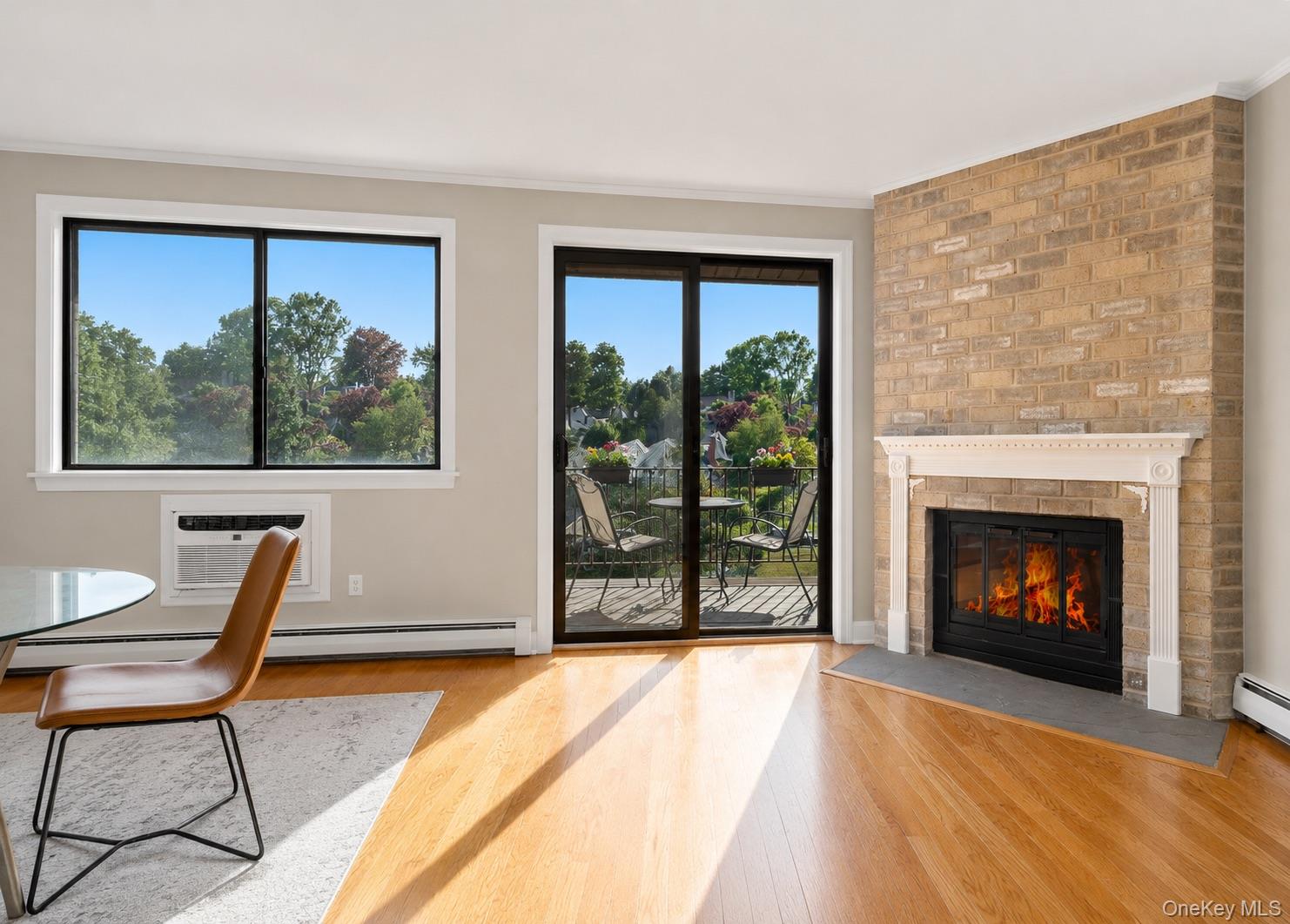 89 N Broadway Unit: 214