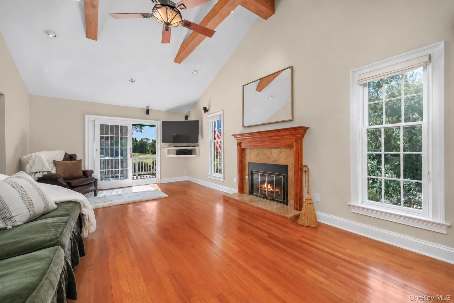 6 Bloomer Road