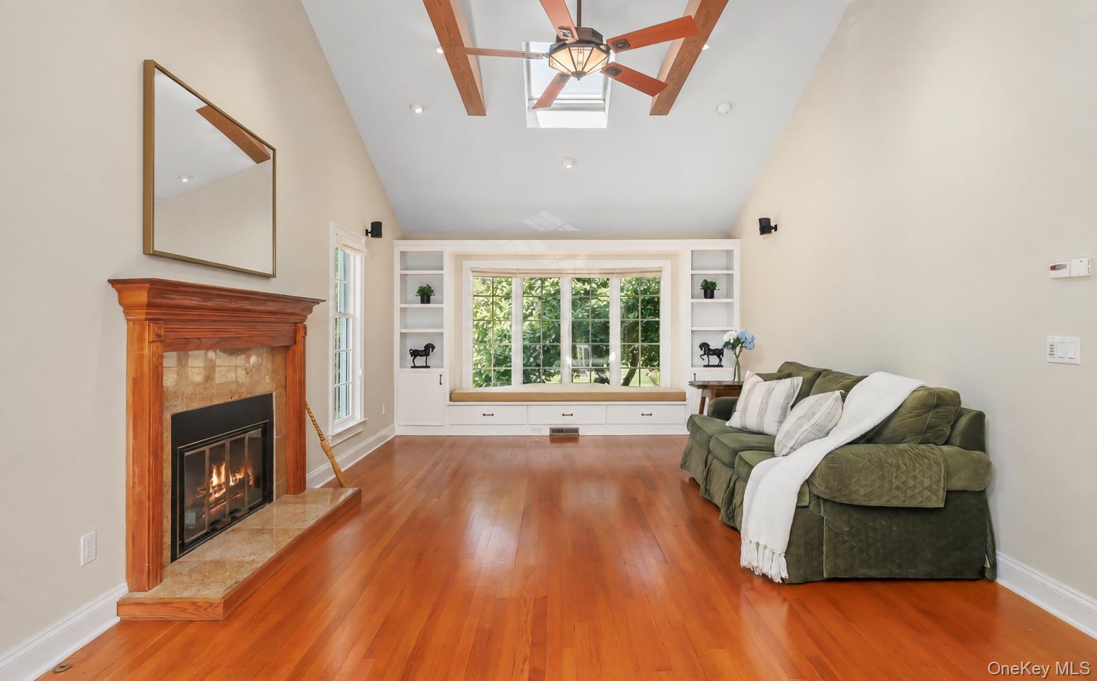 6 Bloomer Road