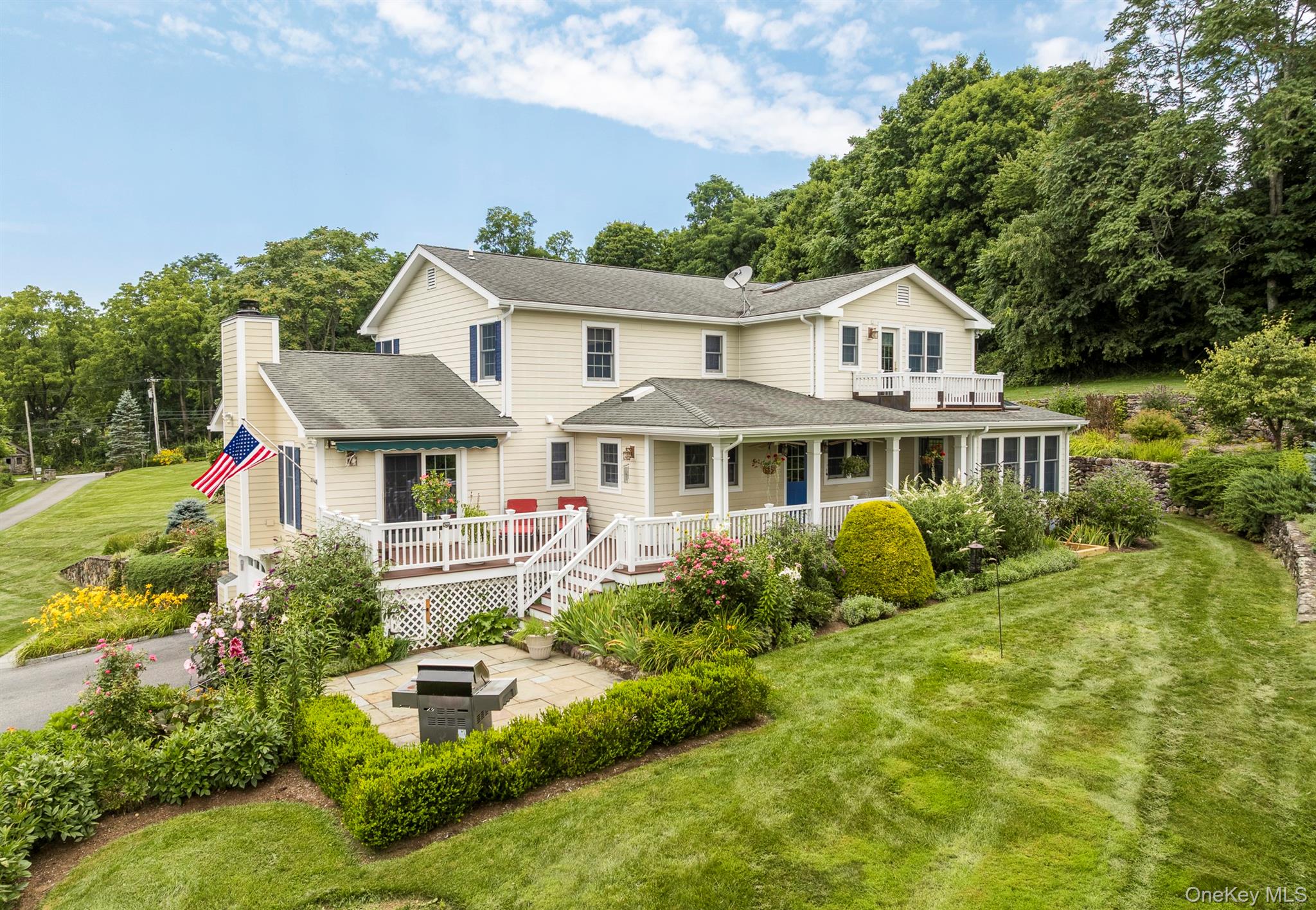 6 Bloomer Road