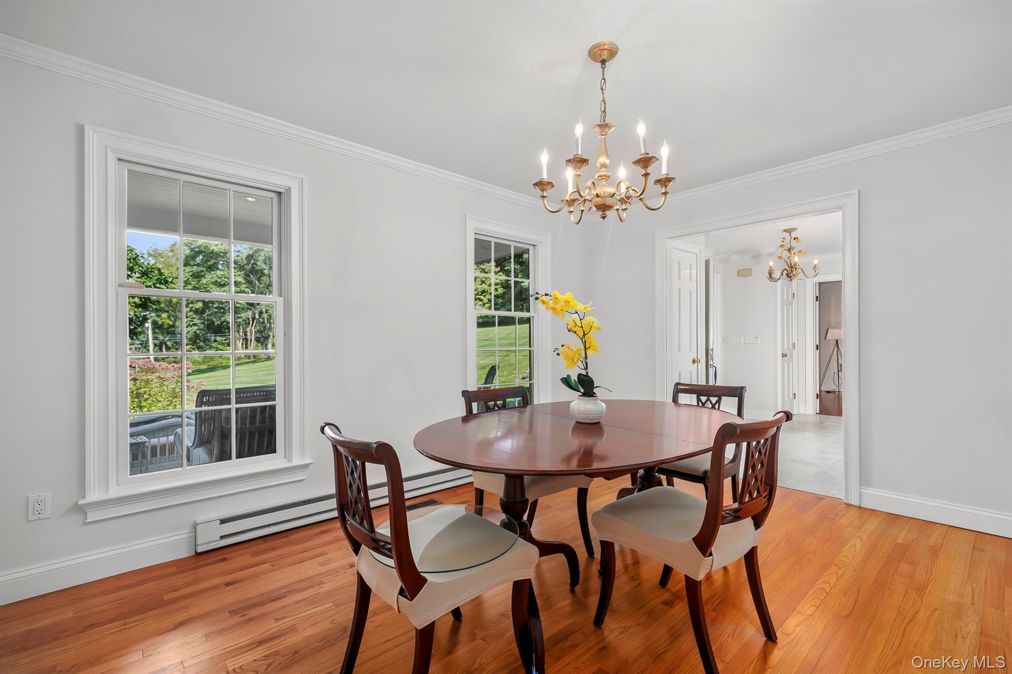 6 Bloomer Road