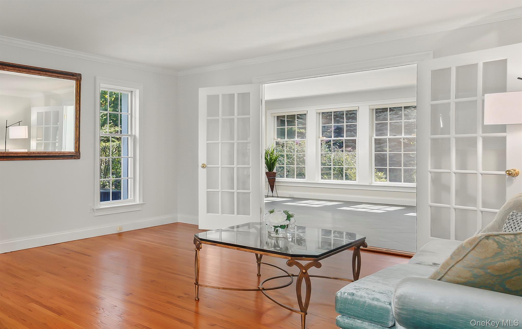 6 Bloomer Road