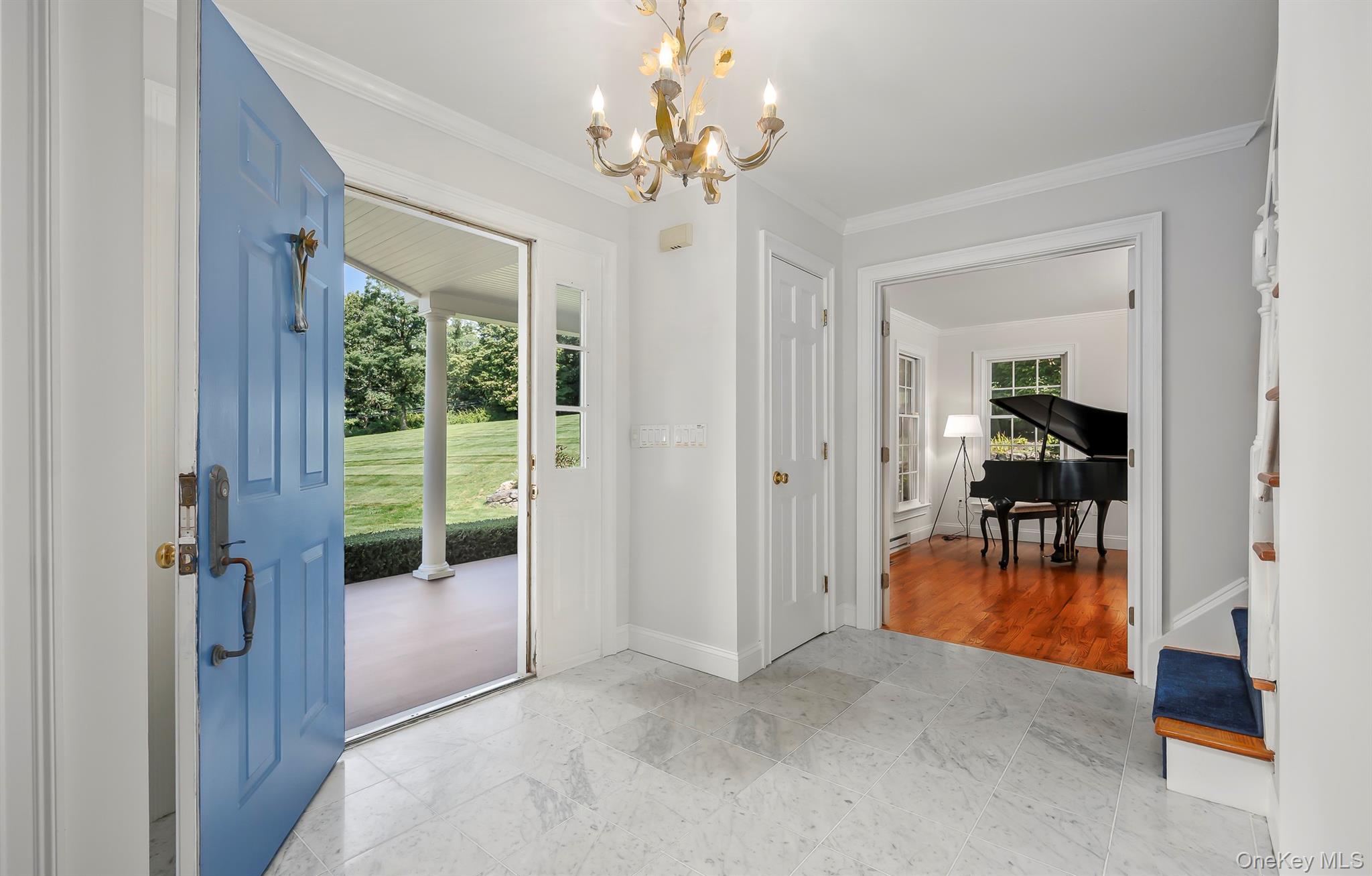 6 Bloomer Road