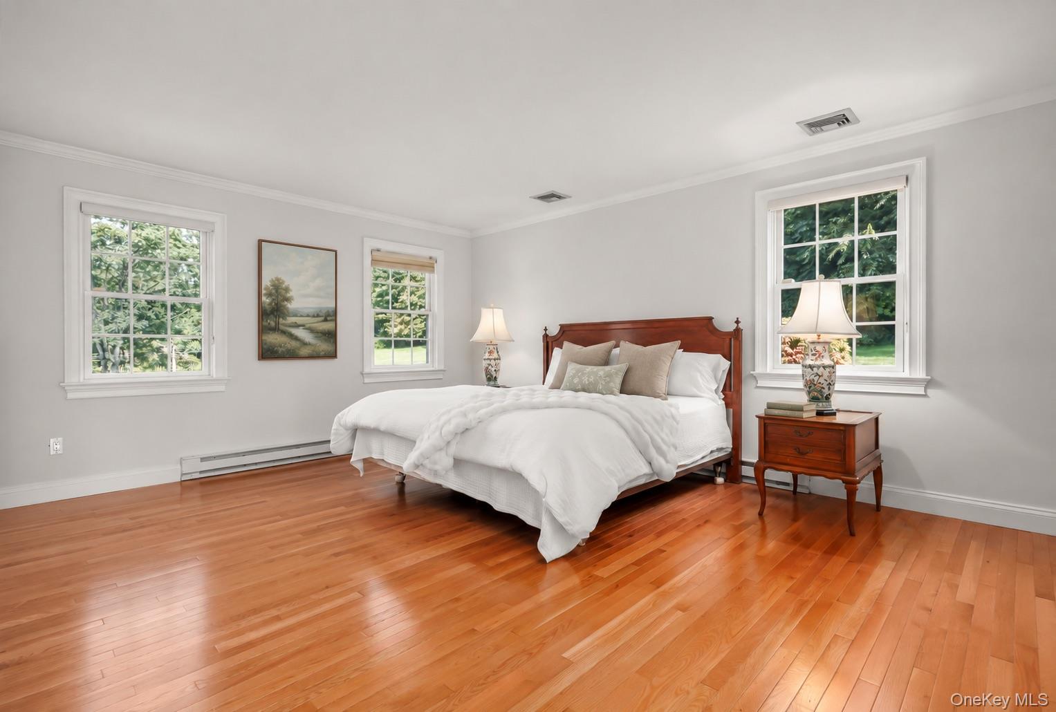 6 Bloomer Road