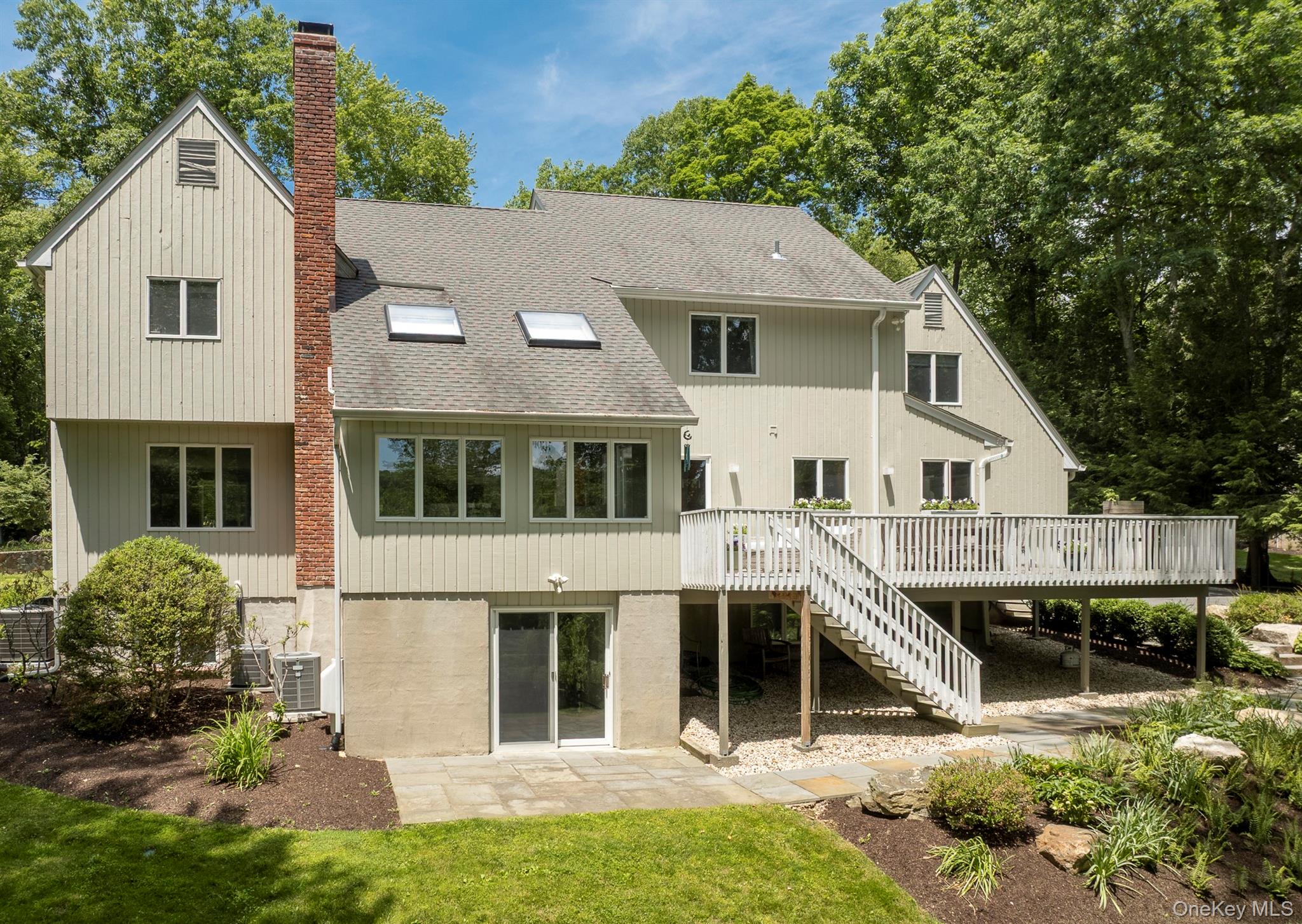 12 Hilltop Road