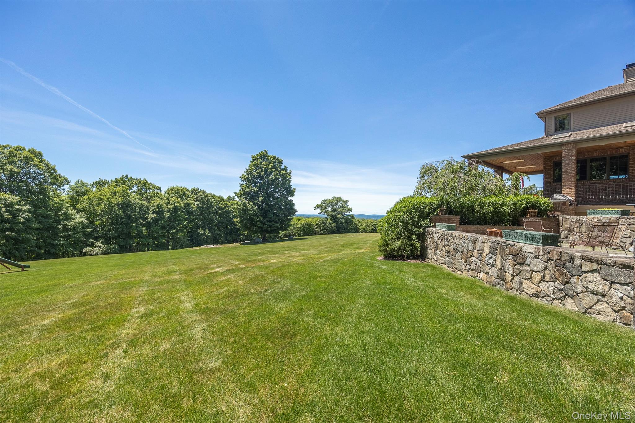 16 Reynwood Drive