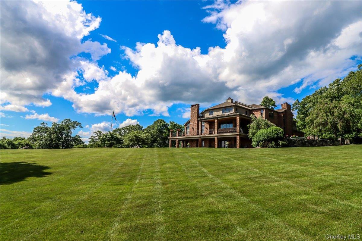 16 Reynwood Drive