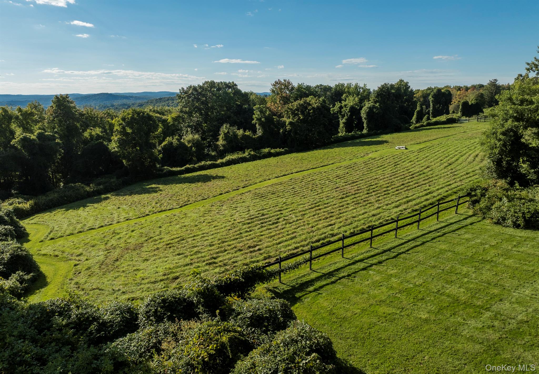 283-289, 299 Starr Ridge Road