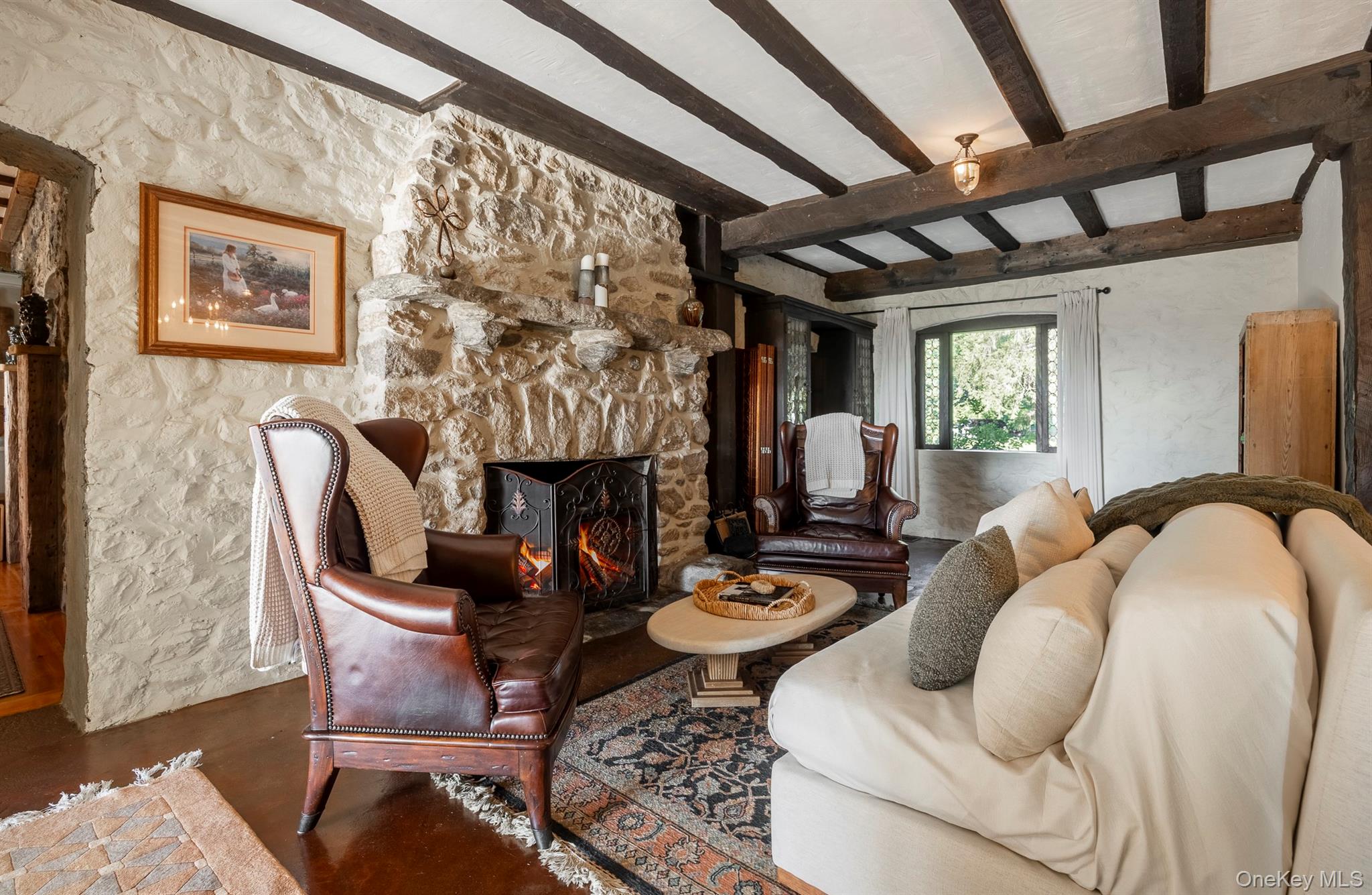 283-289, 299 Starr Ridge Road