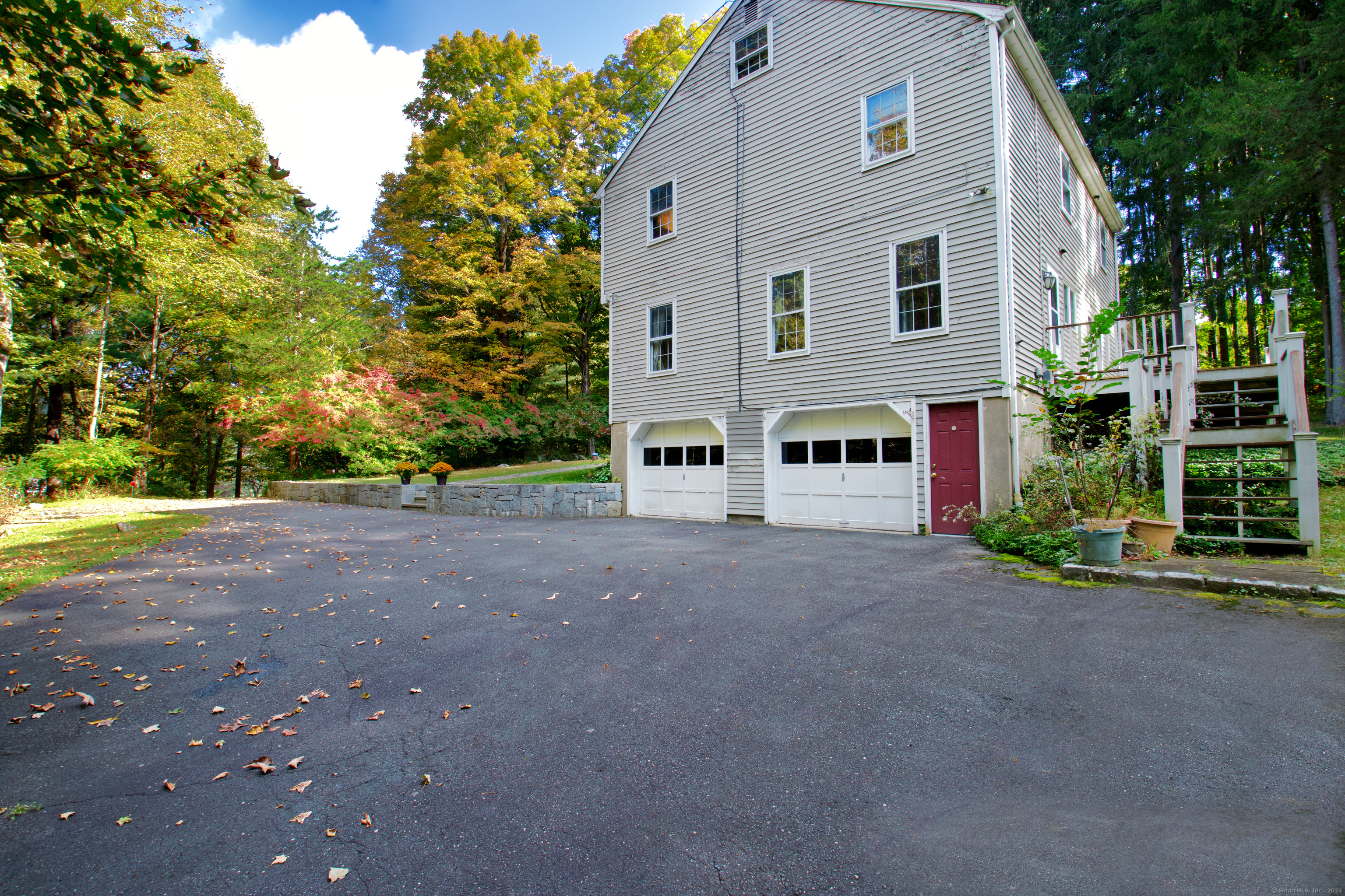 4 Pinecrest Drive