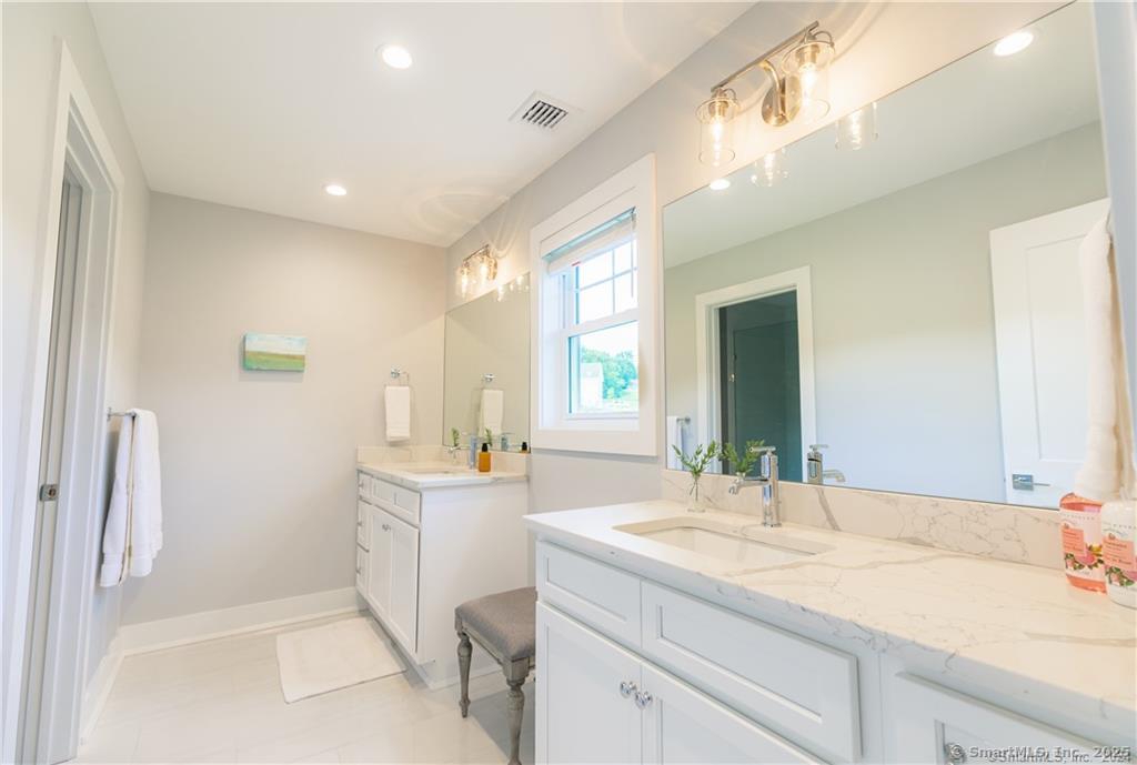29 Fawn Meadow Lane