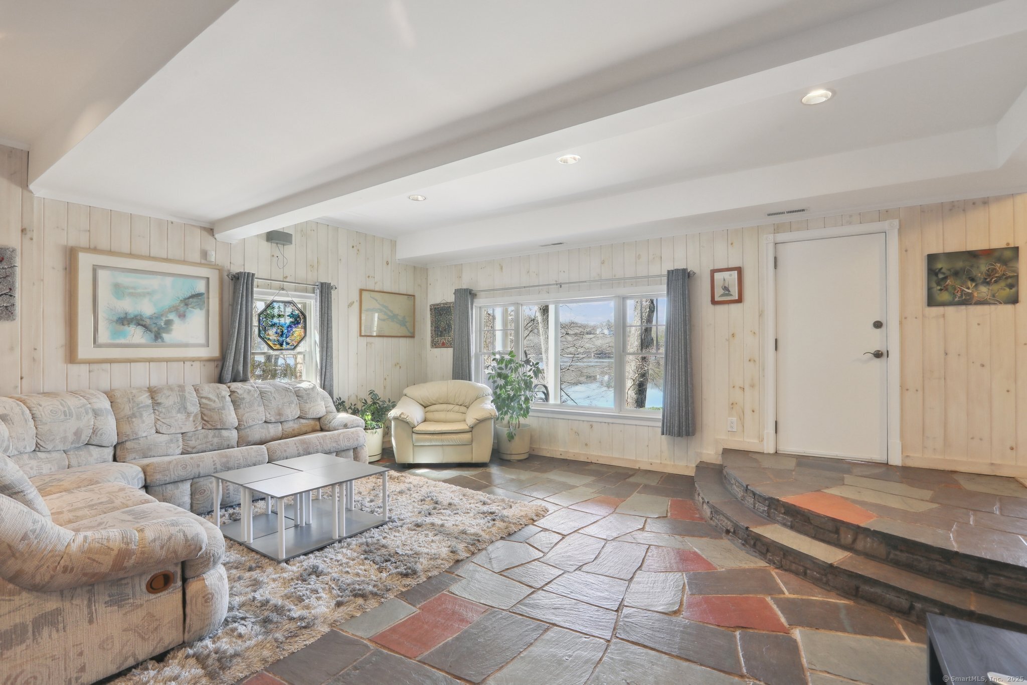 40 Hillside Road