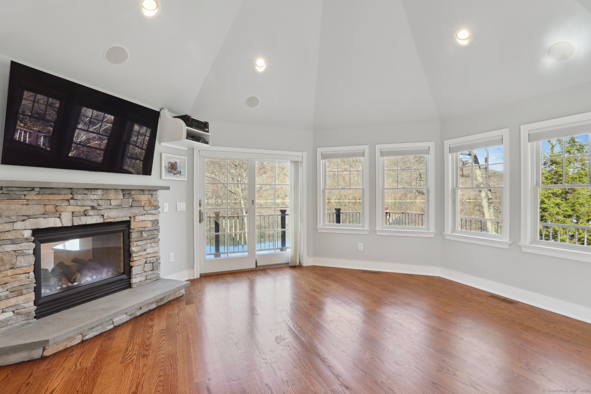 40 Hillside Road