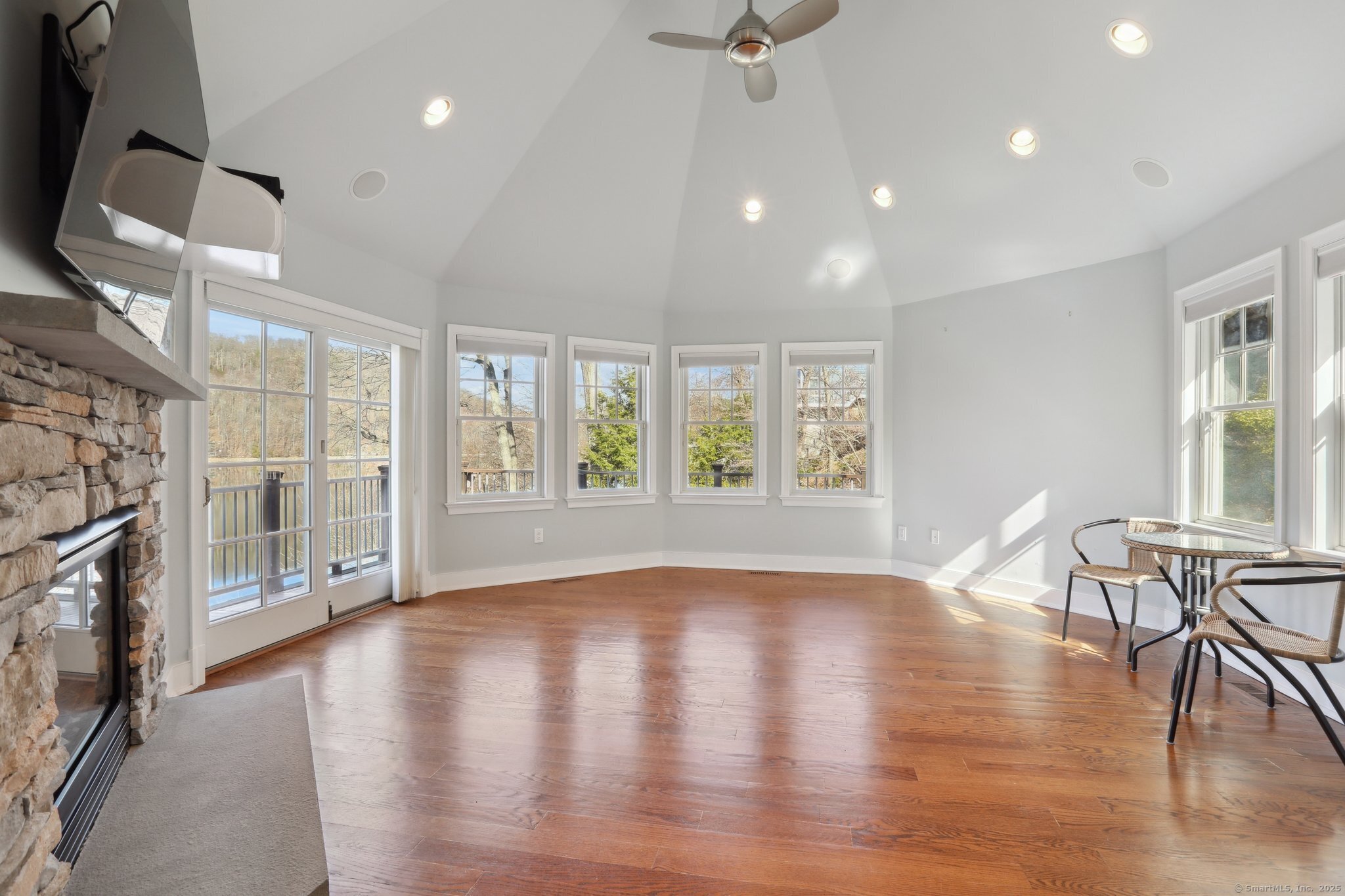 40 Hillside Road