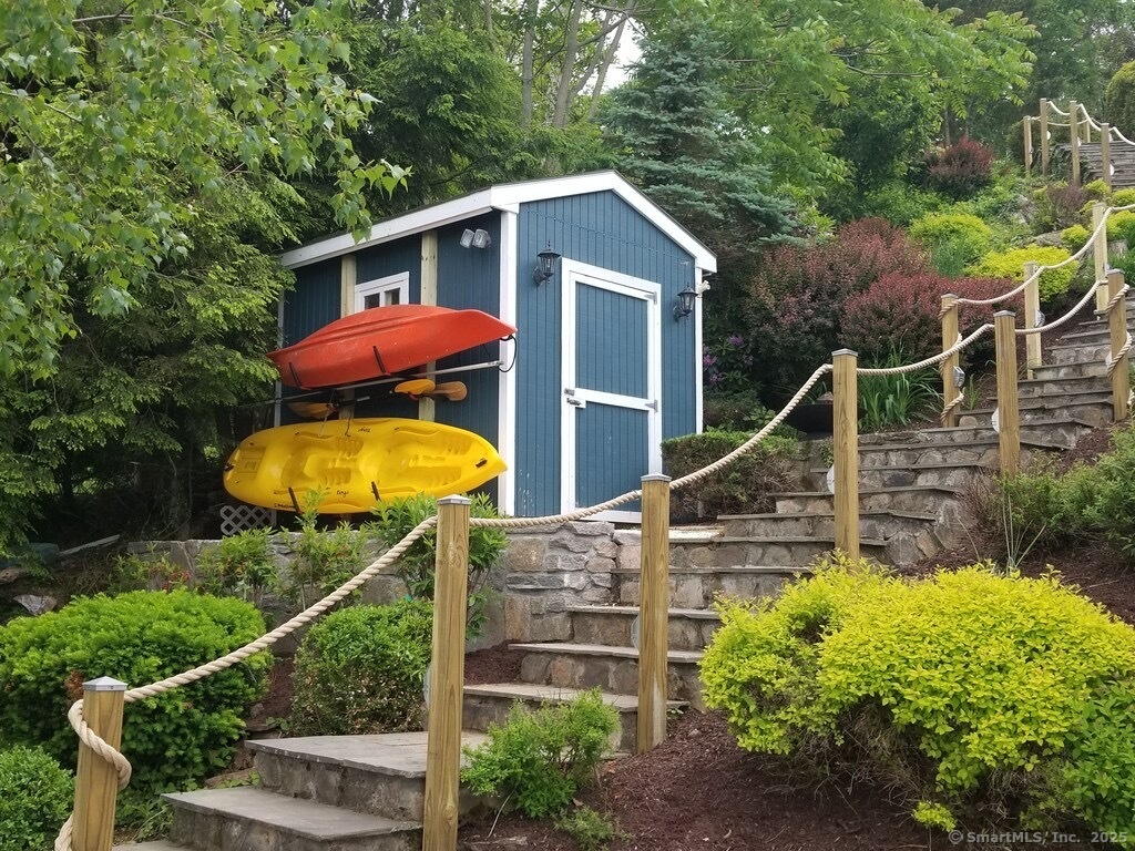 29 Old Neversink Road