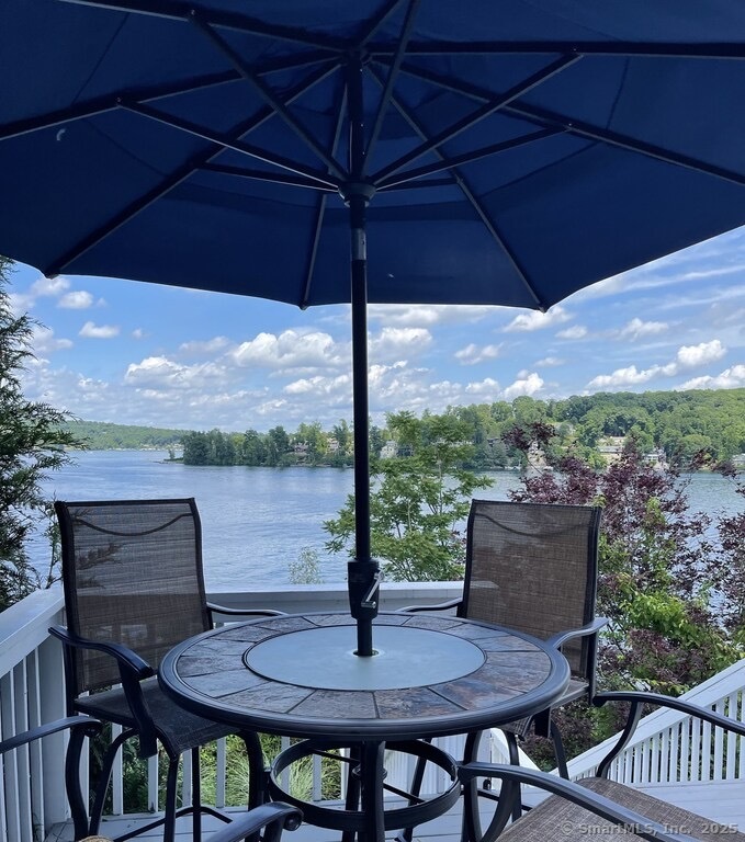 29 Old Neversink Road