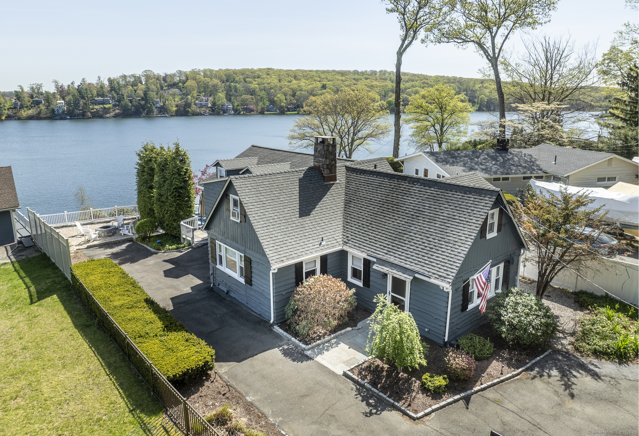 29 Old Neversink Road