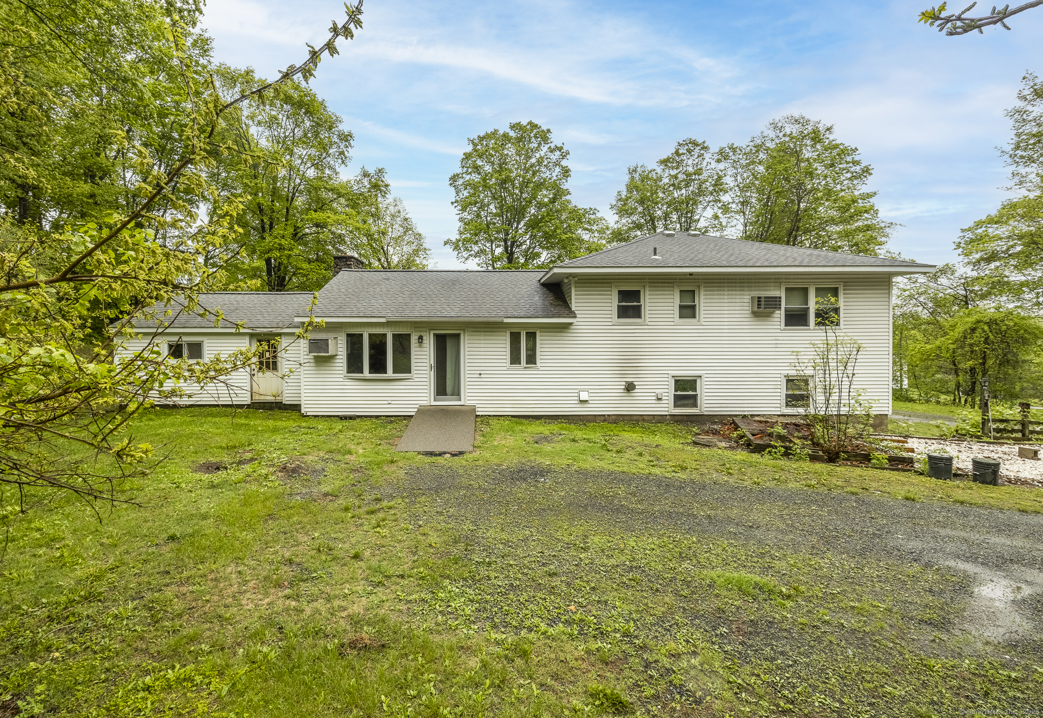 52 Curtis Road