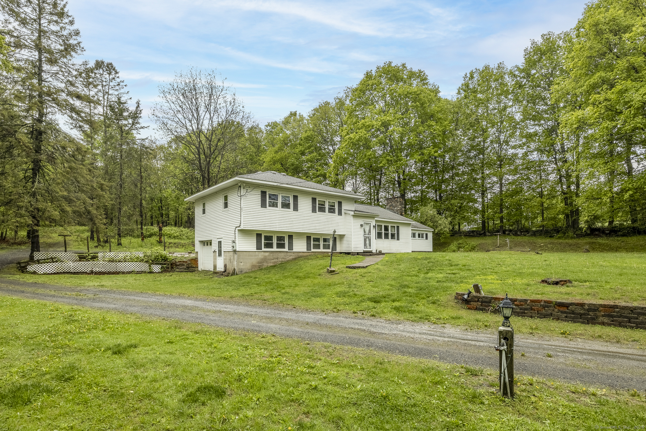 52 Curtis Road