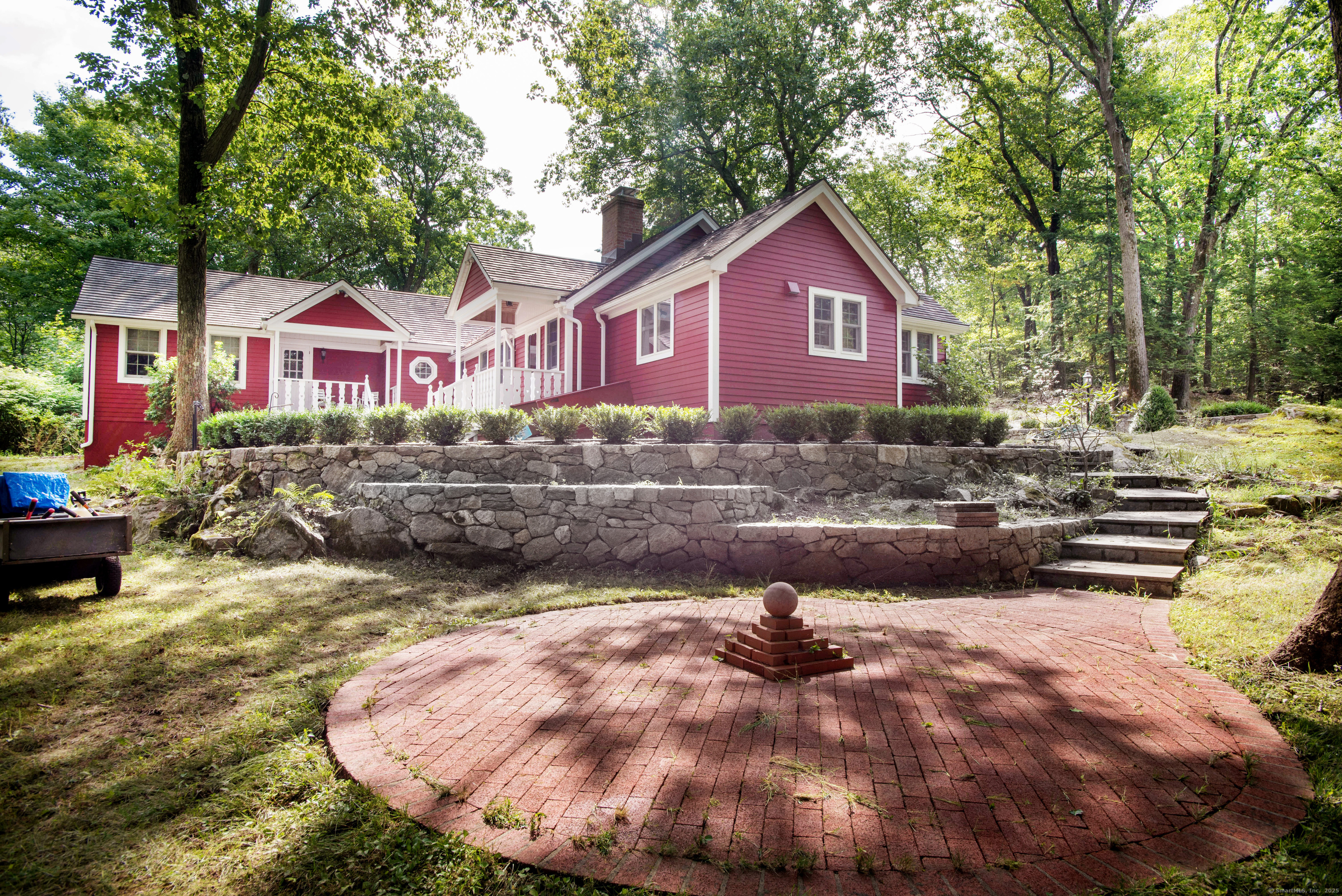 137 Neds Mountain Road
