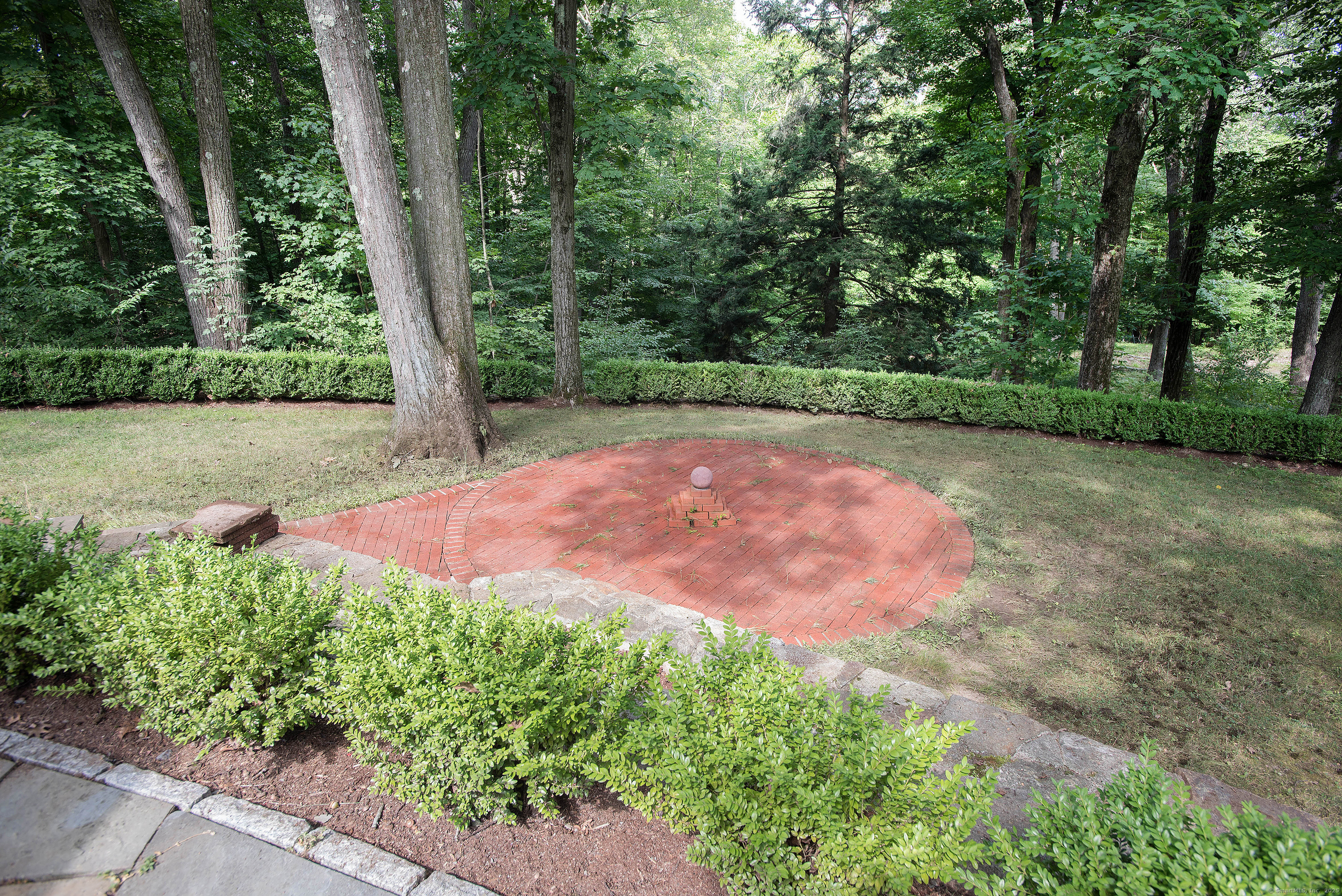 137 Neds Mountain Road