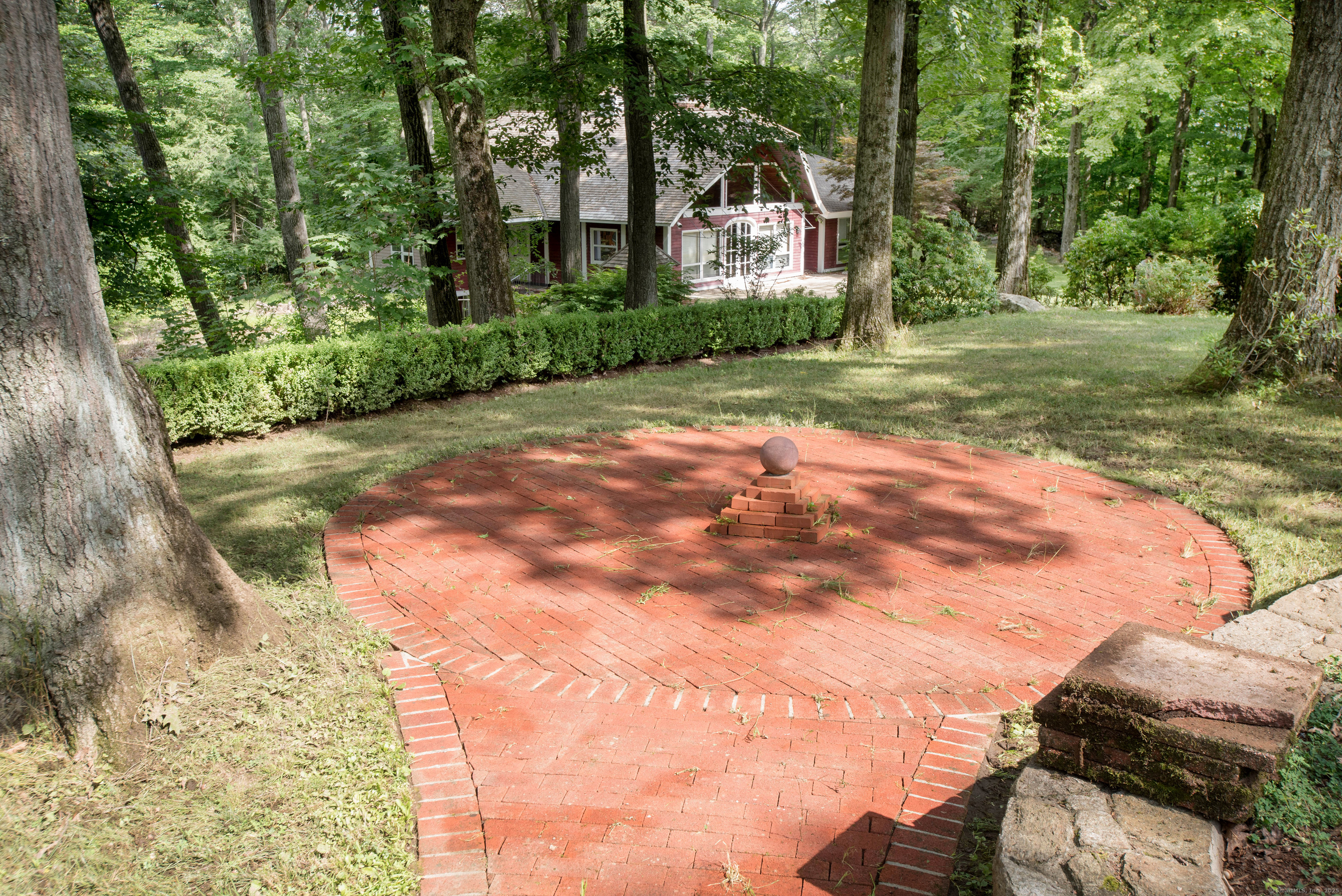 137 Neds Mountain Road
