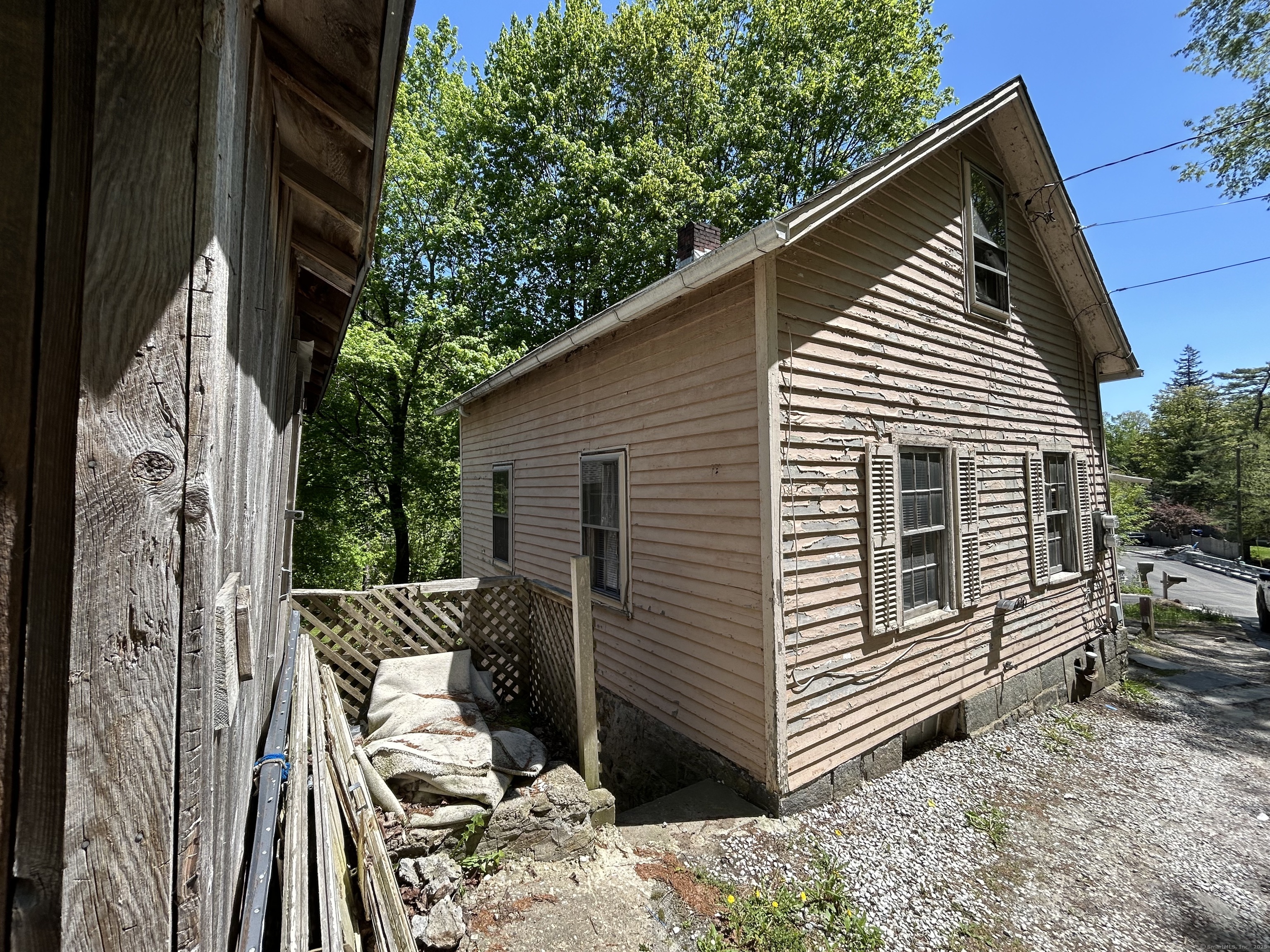 16 River Place
