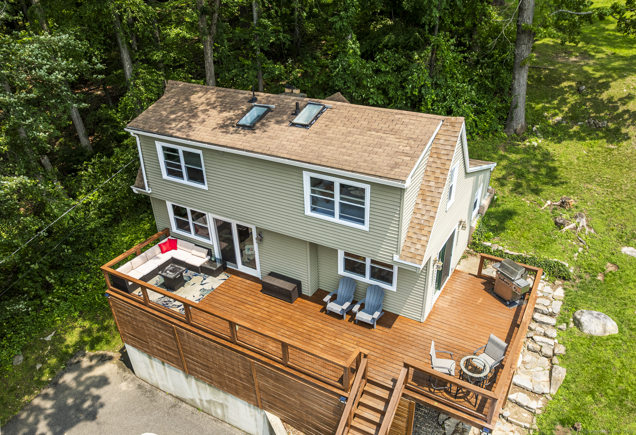 85 Lake Drive