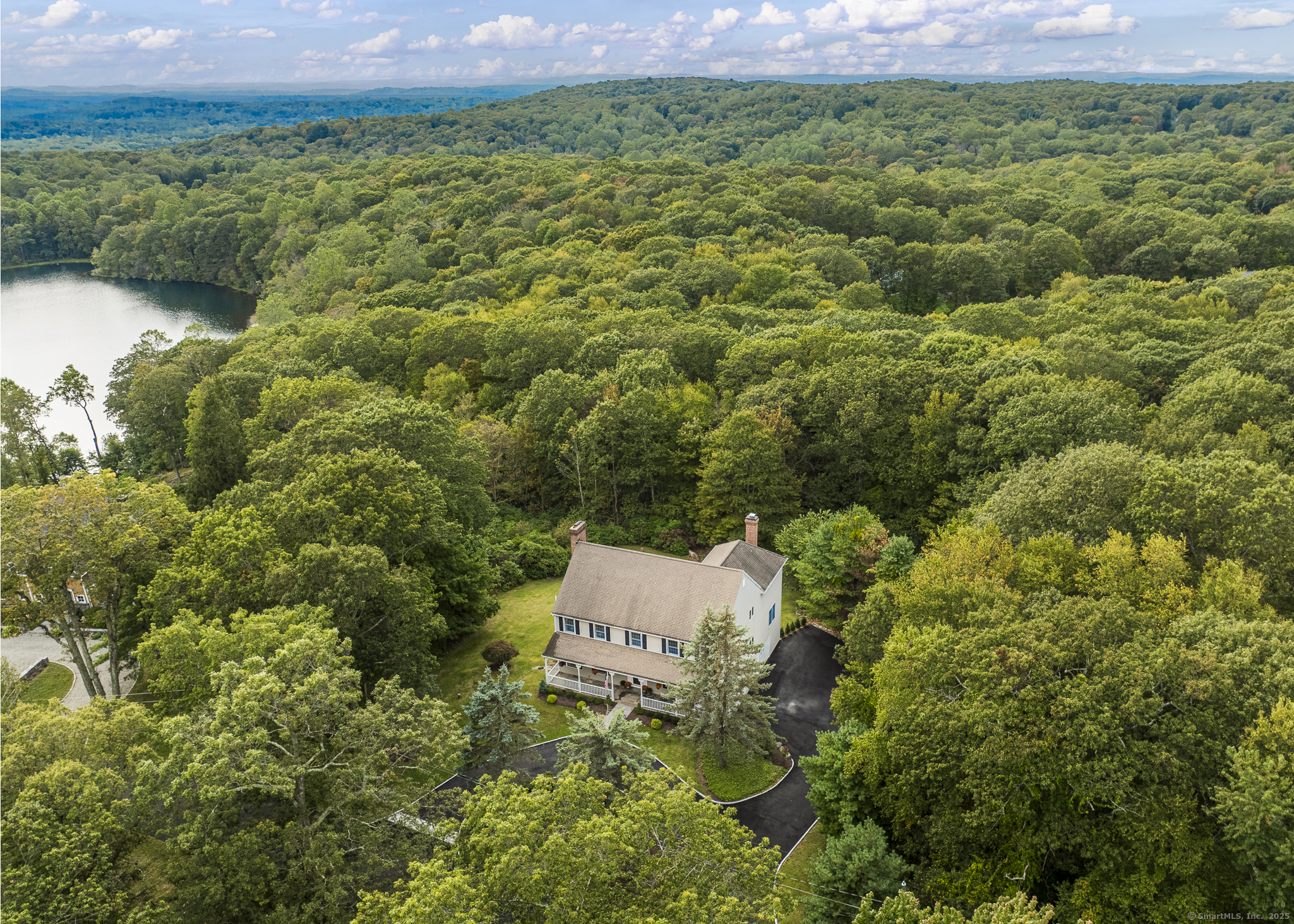 86 Round Lake Road
