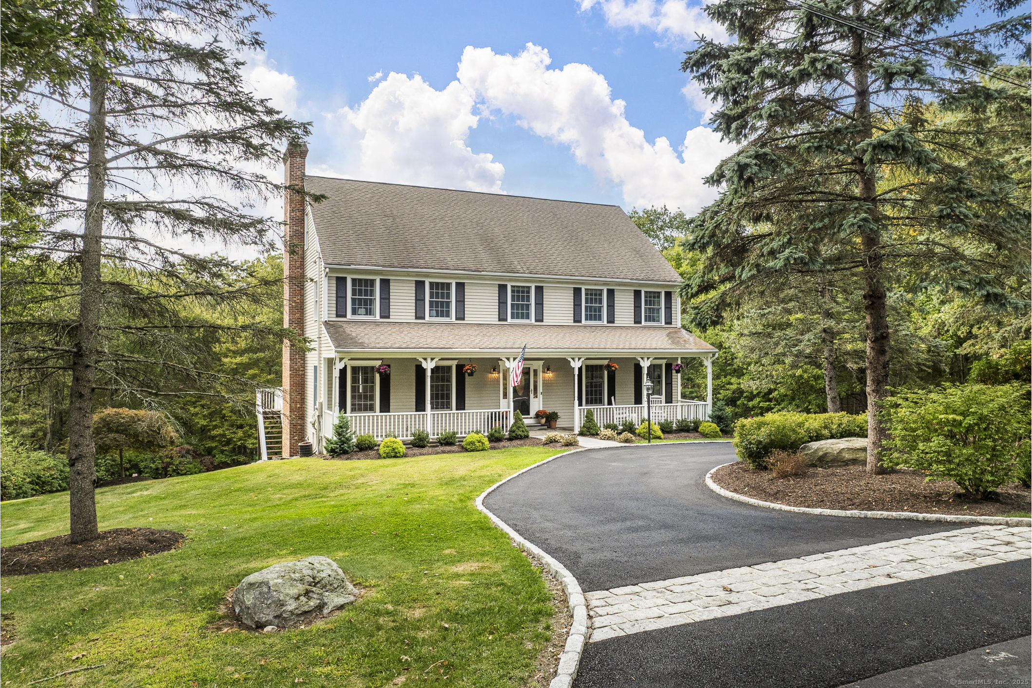 86 Round Lake Road