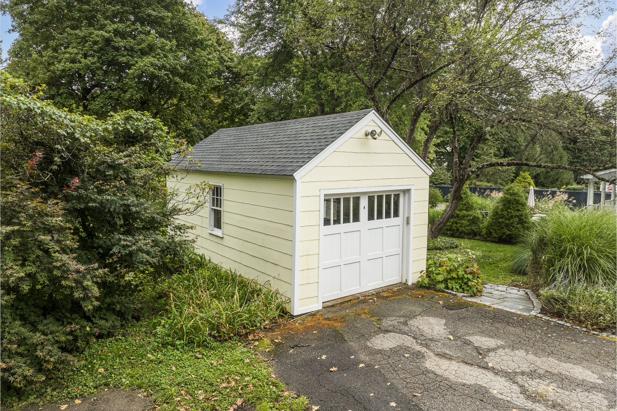 33 North Salem Road