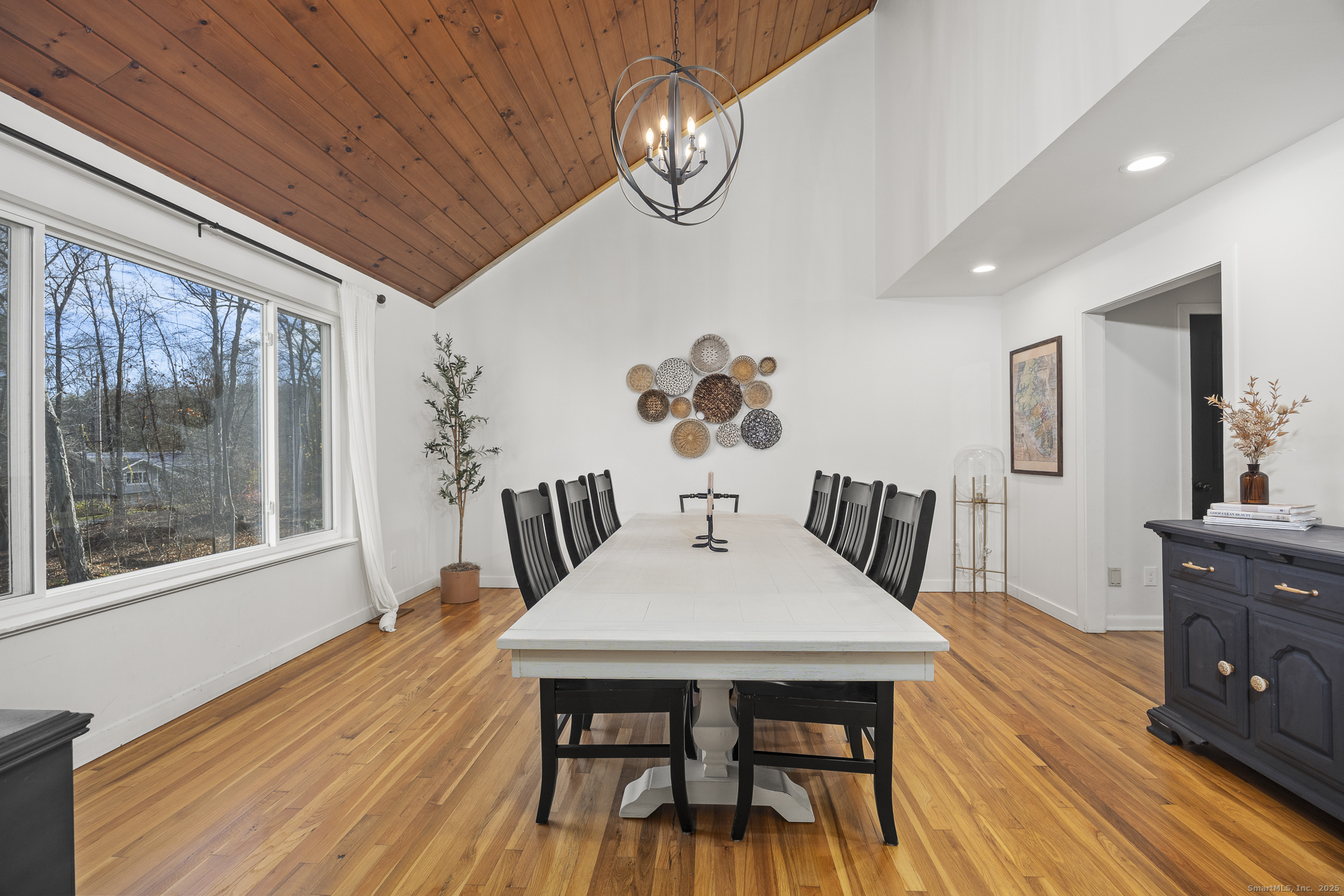 8 Cherokee Drive