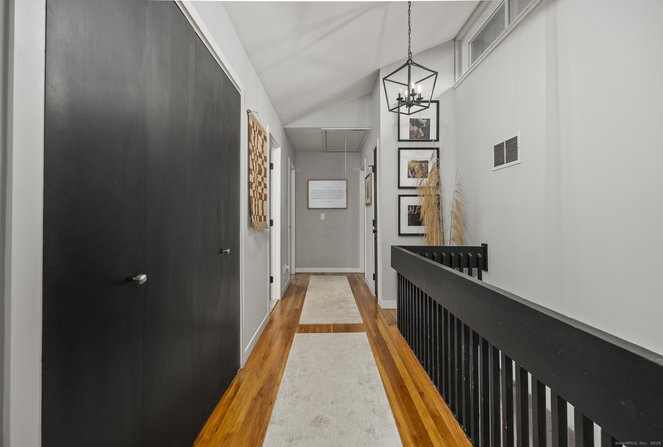 8 Cherokee Drive