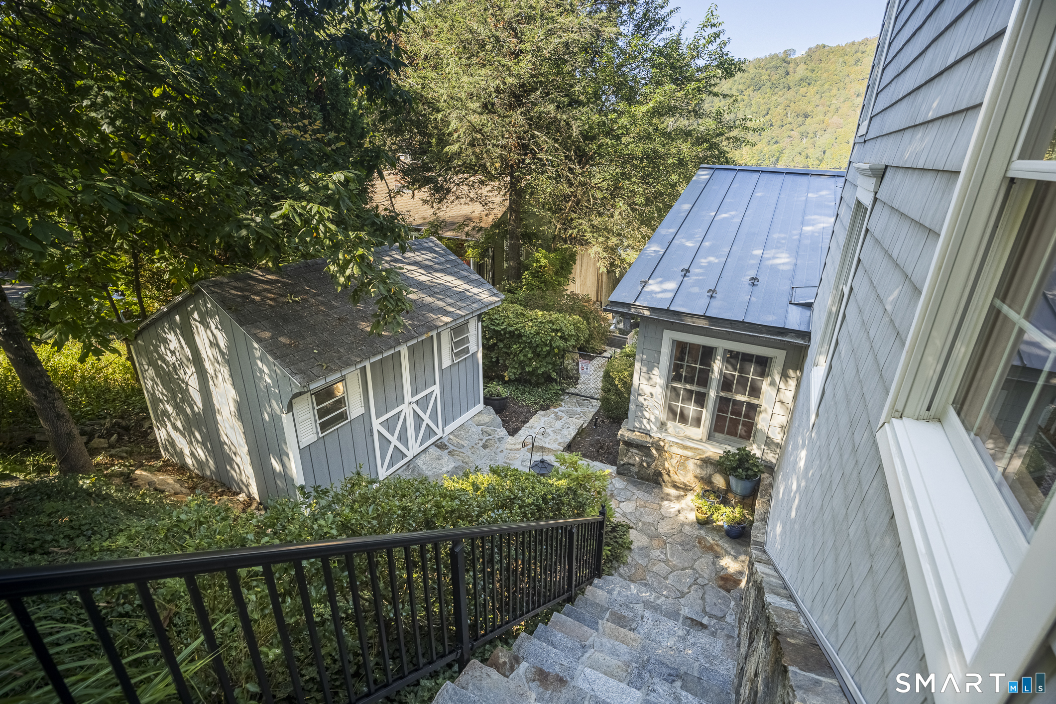 126 Sherry Lane