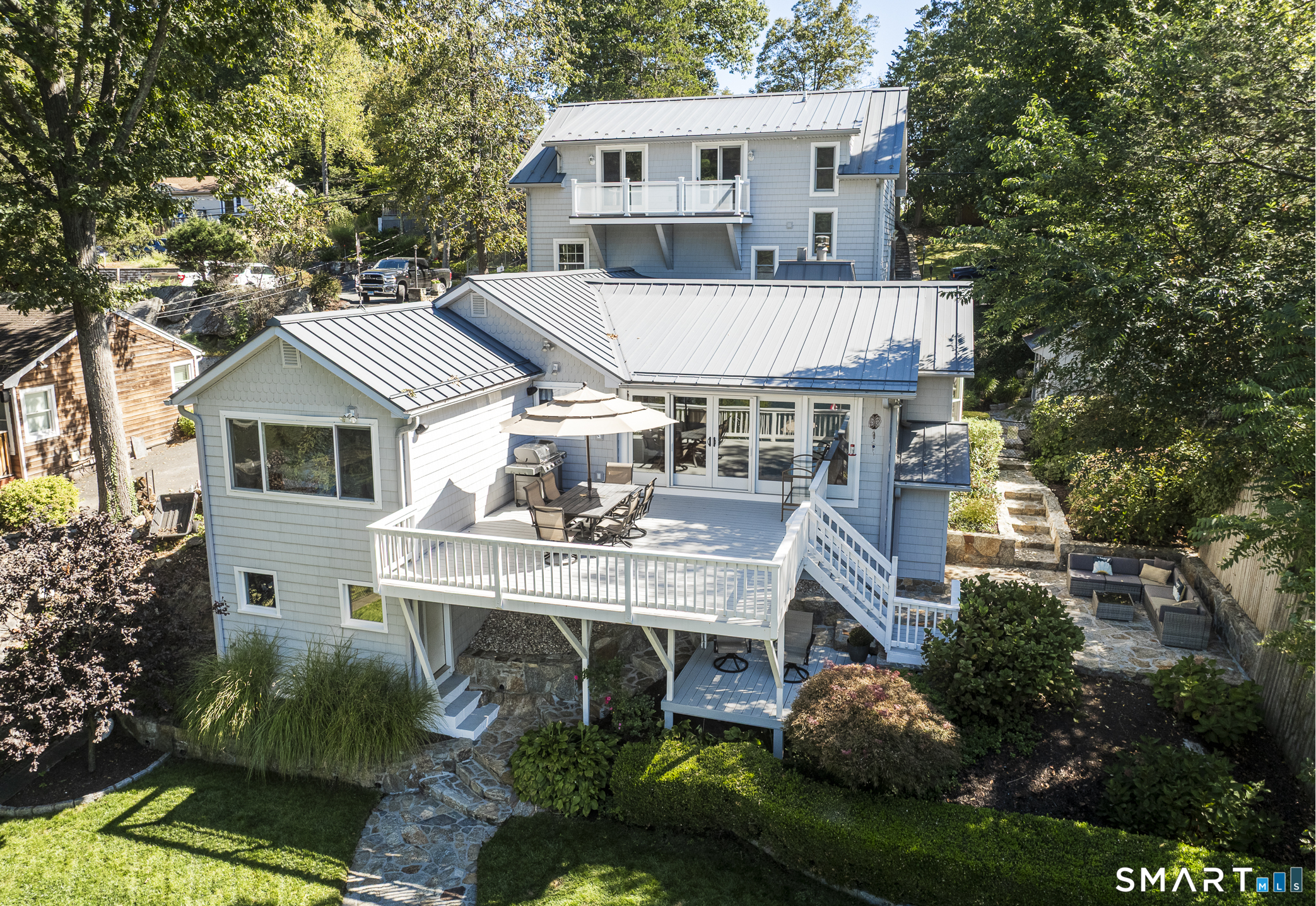 126 Sherry Lane
