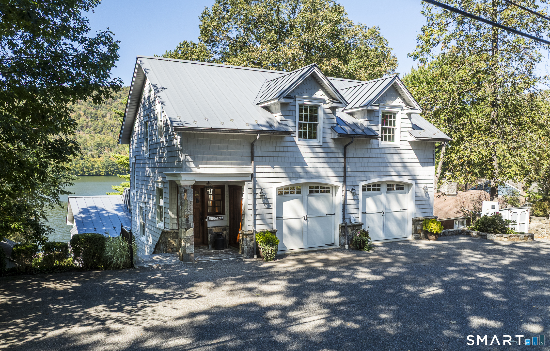 126 Sherry Lane