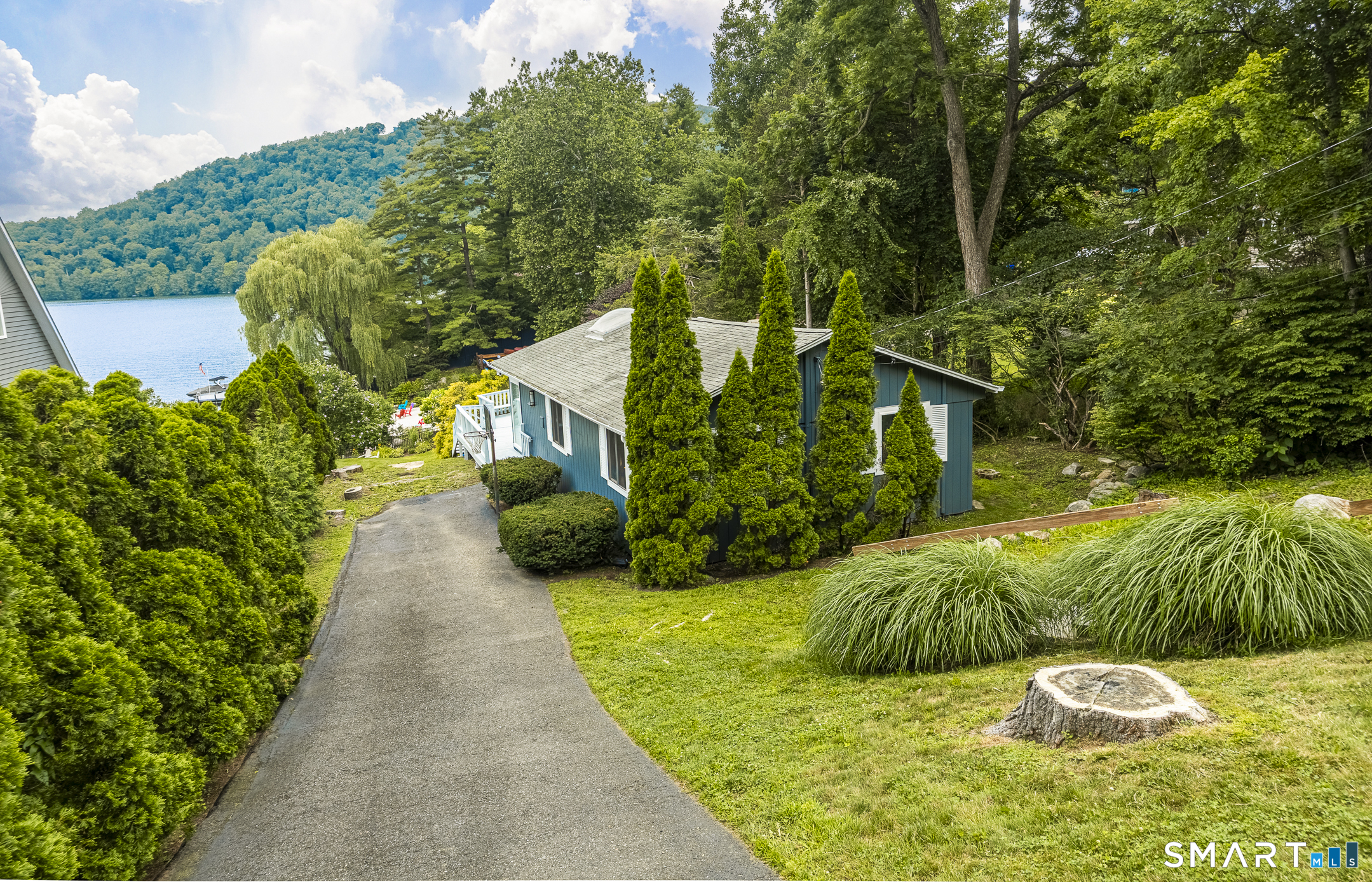 118 Sherry Lane