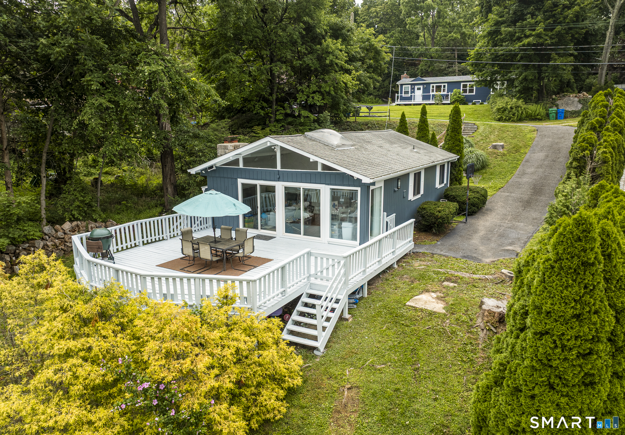 118 Sherry Lane