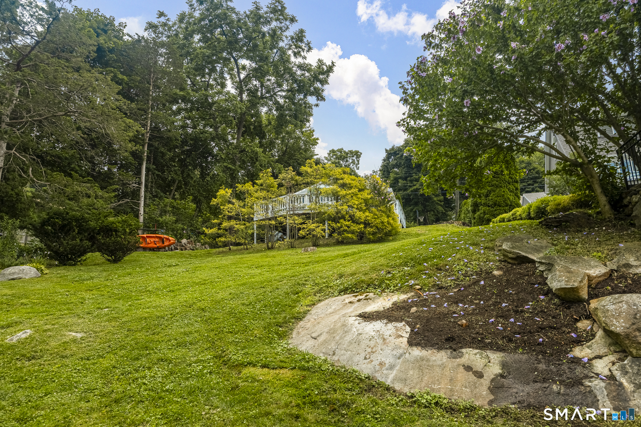 118 Sherry Lane