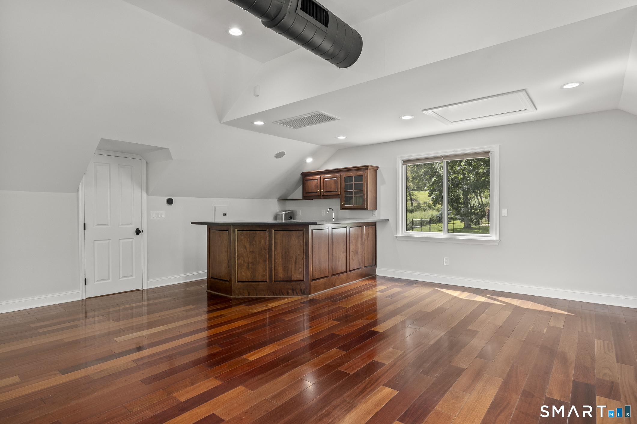 4 Sunrise Lane