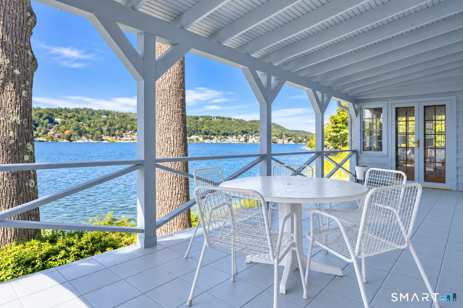 78 Lake Drive South