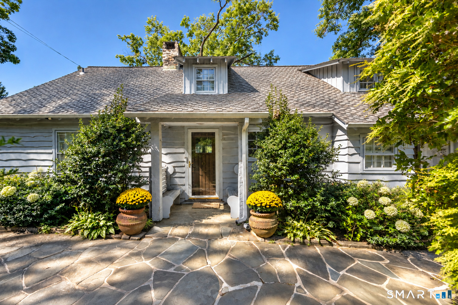 78 Lake Drive South